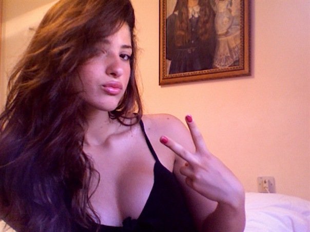 Nelle 29 Escort Sedillo