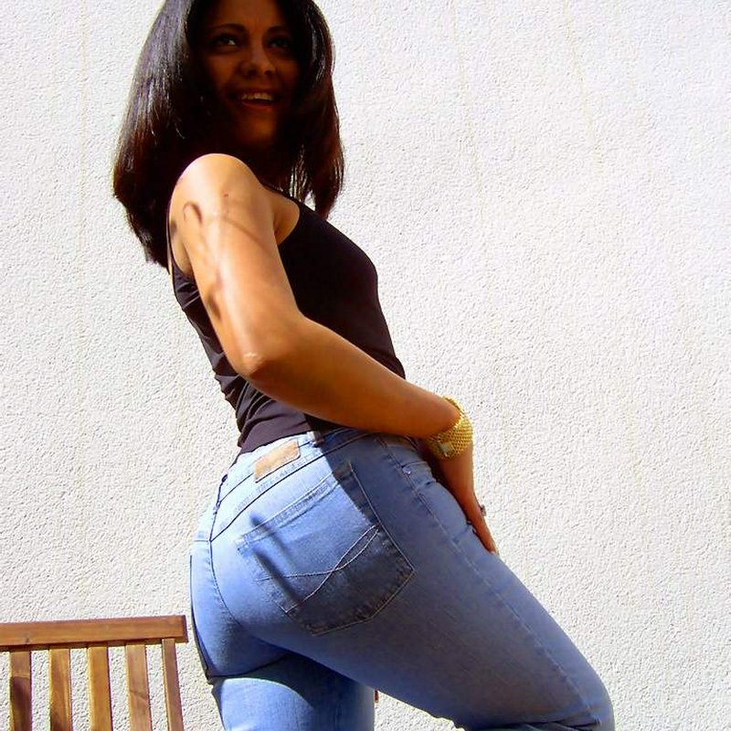 Garnet 21 Sensual escorts Coromar