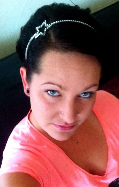 Jacklyn 33 Escort Rokey