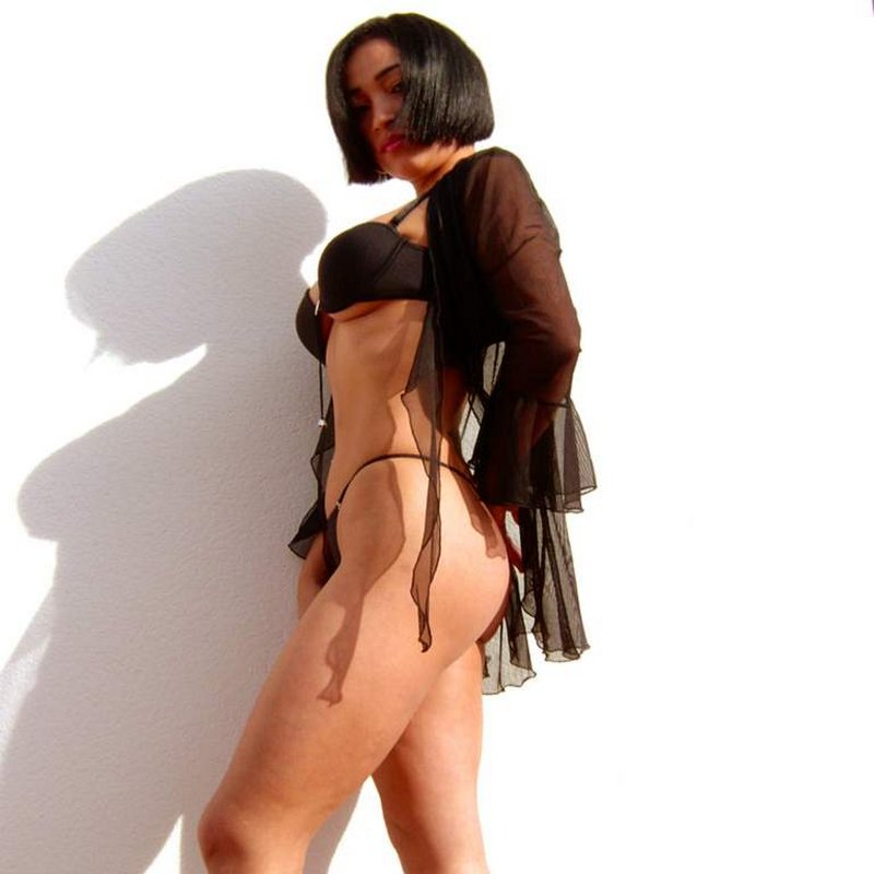 Leta 21 Escort Peach