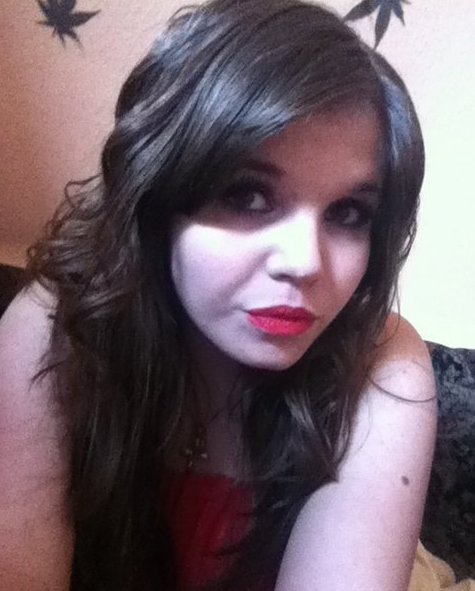 Isabelle 25 Escort Aonia