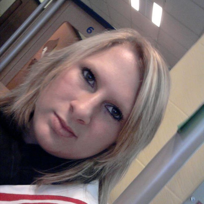 Caris 21 Escort services Broyhill-McLean Estates