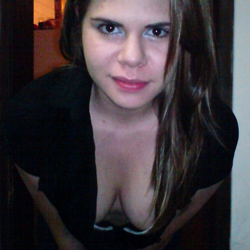 Julianne 25 Escort Thebes