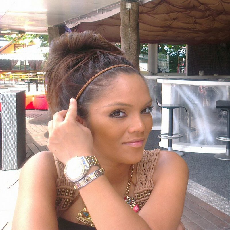 Zavia 24 Discreet escorts Johnstown