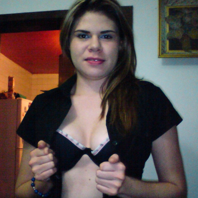 Rosanne 21 Prostitute Rilla